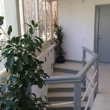 Sailinn Mykonos אורנוס